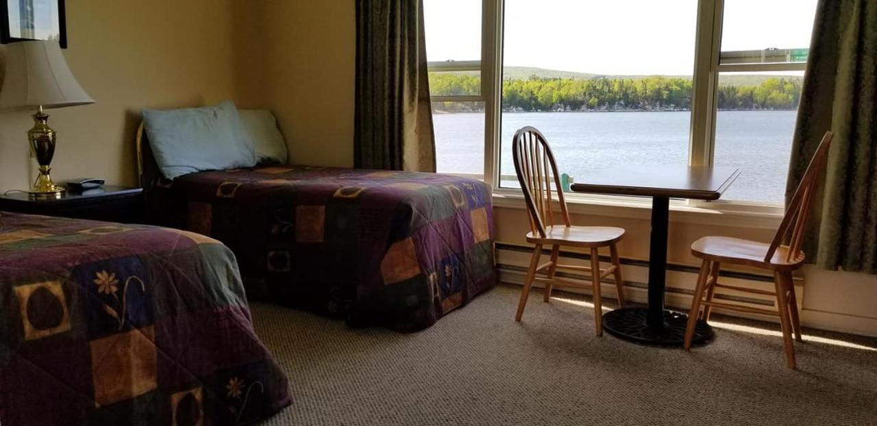 St Ann'S Motel & Cottage Baddeck Ngoại thất bức ảnh