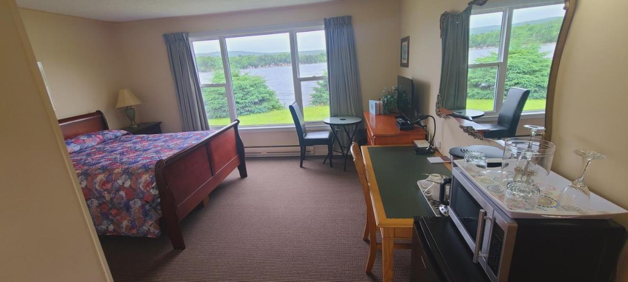 St Ann'S Motel & Cottage Baddeck Ngoại thất bức ảnh